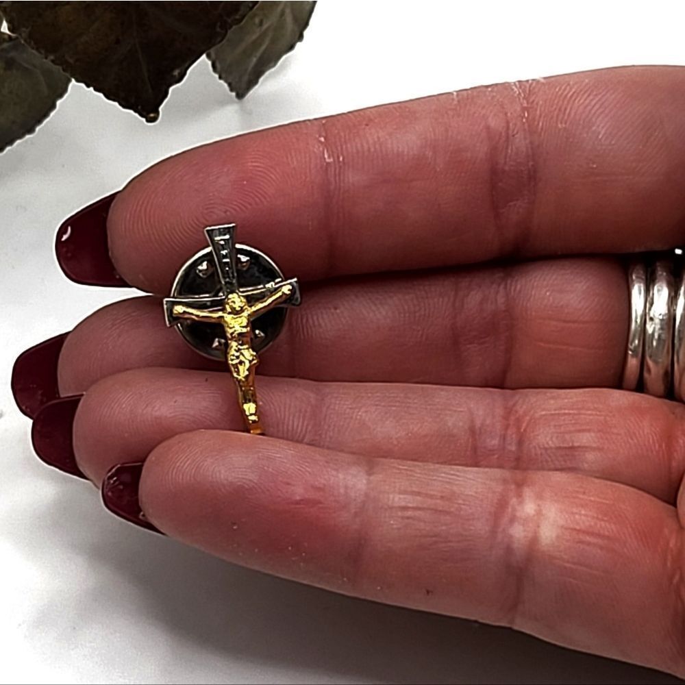 "5/$40" Vintage 2 Tone INRI Jesus Crusafix Tie Pin